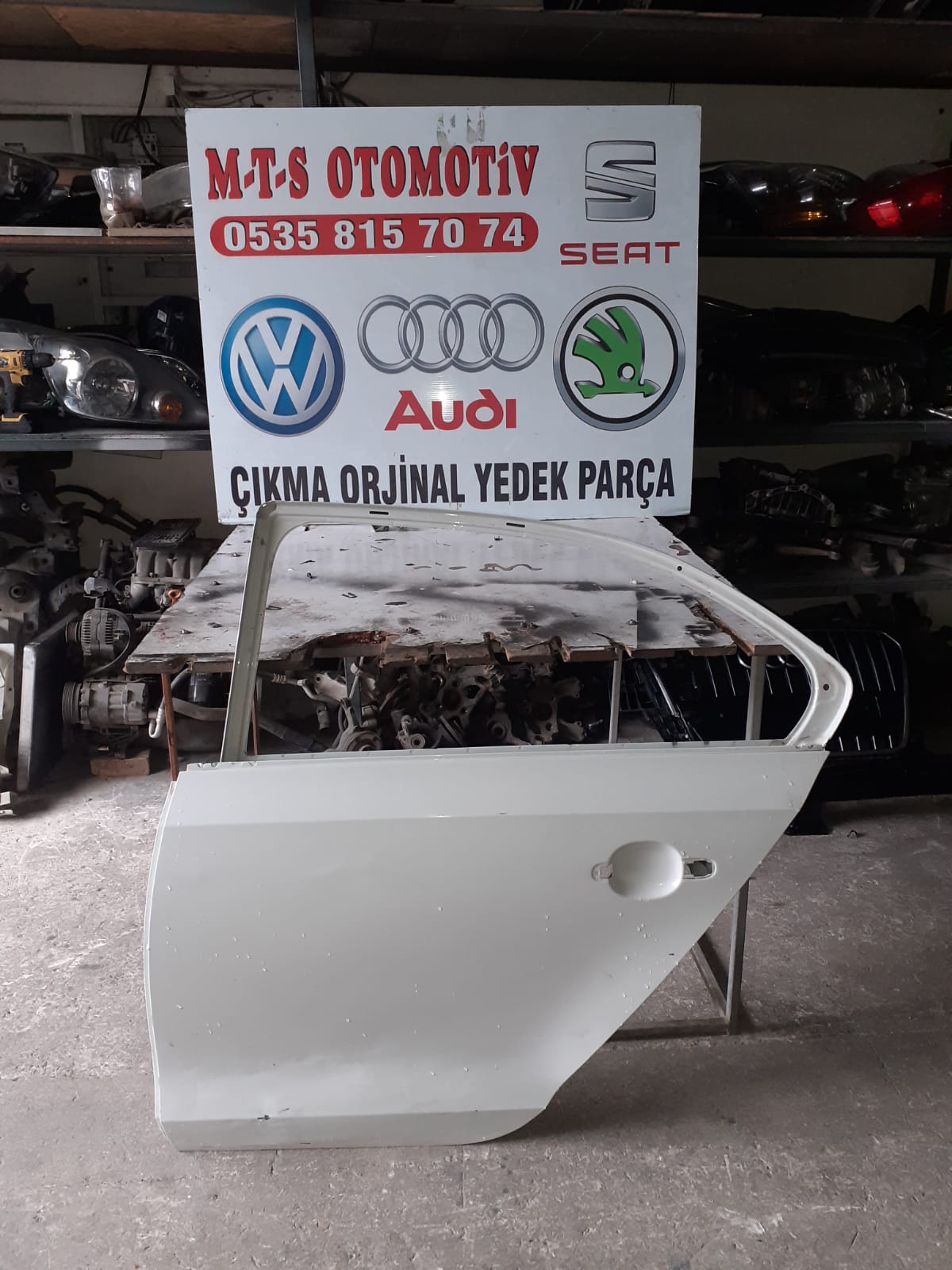 Volkswagen jetta sol arka kapı 2011-2018